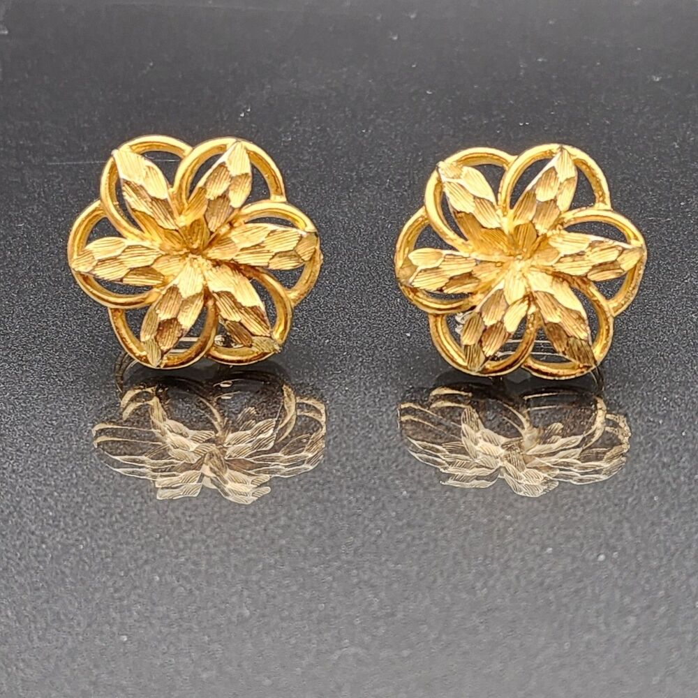 Coro ART Gold Tone Flower Screw-Back Flower Earrings MCM Vintage